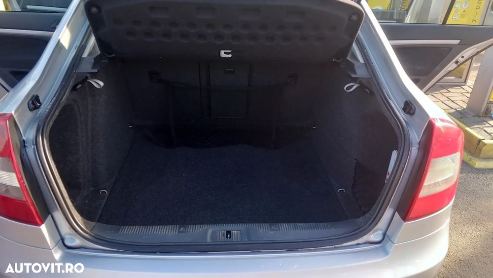 Skoda Octavia 2.0 TDI Ambiente - 6