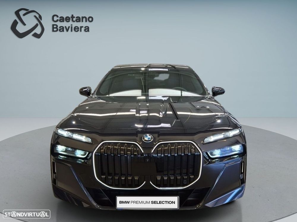 BMW i7 eDrive50 Pack Desportivo M Pro - 2