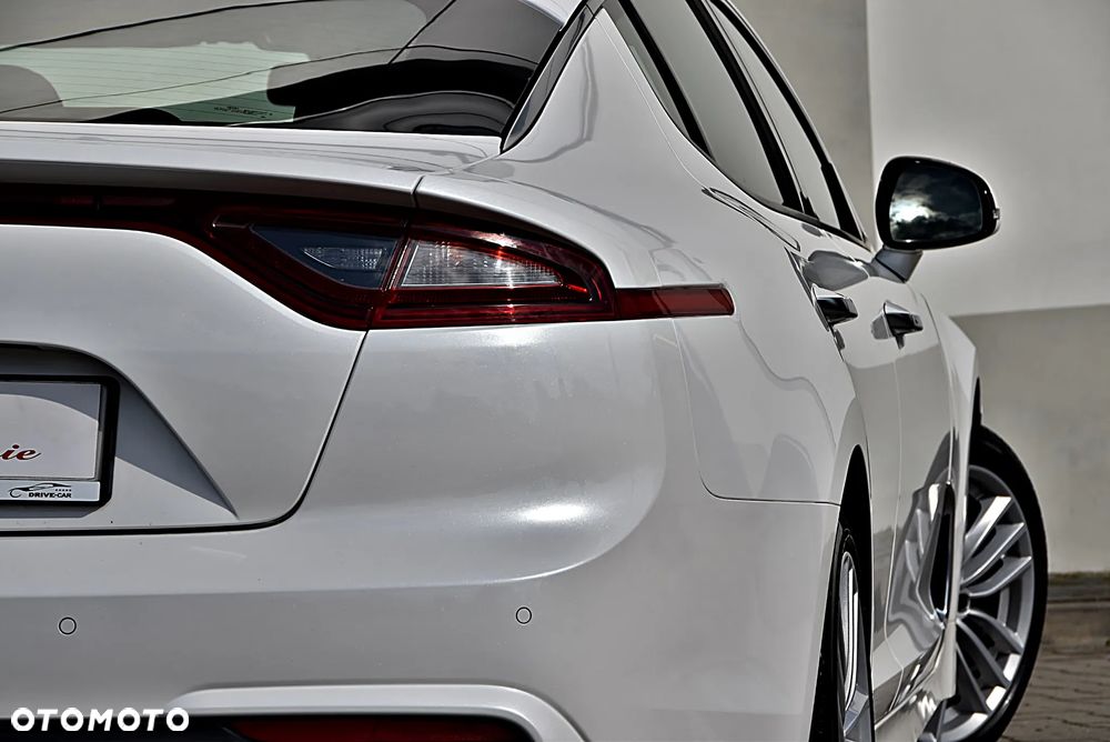 Kia Stinger 2.0 T-GDI XL - 8