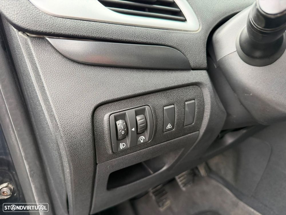 Renault Scénic 1.9 dCi FAP Dynamique - 22
