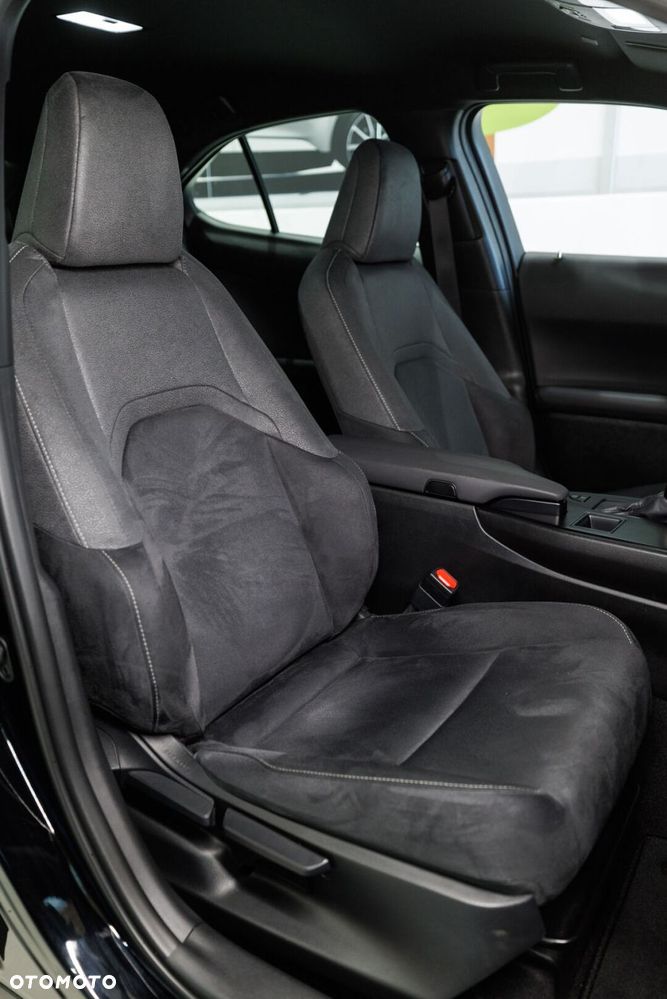Lexus UX 200 Elegance 2WD - 18