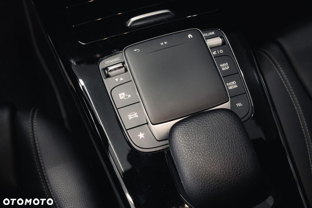 Mercedes-Benz Klasa A 250 Progressive 7G-DCT - 27