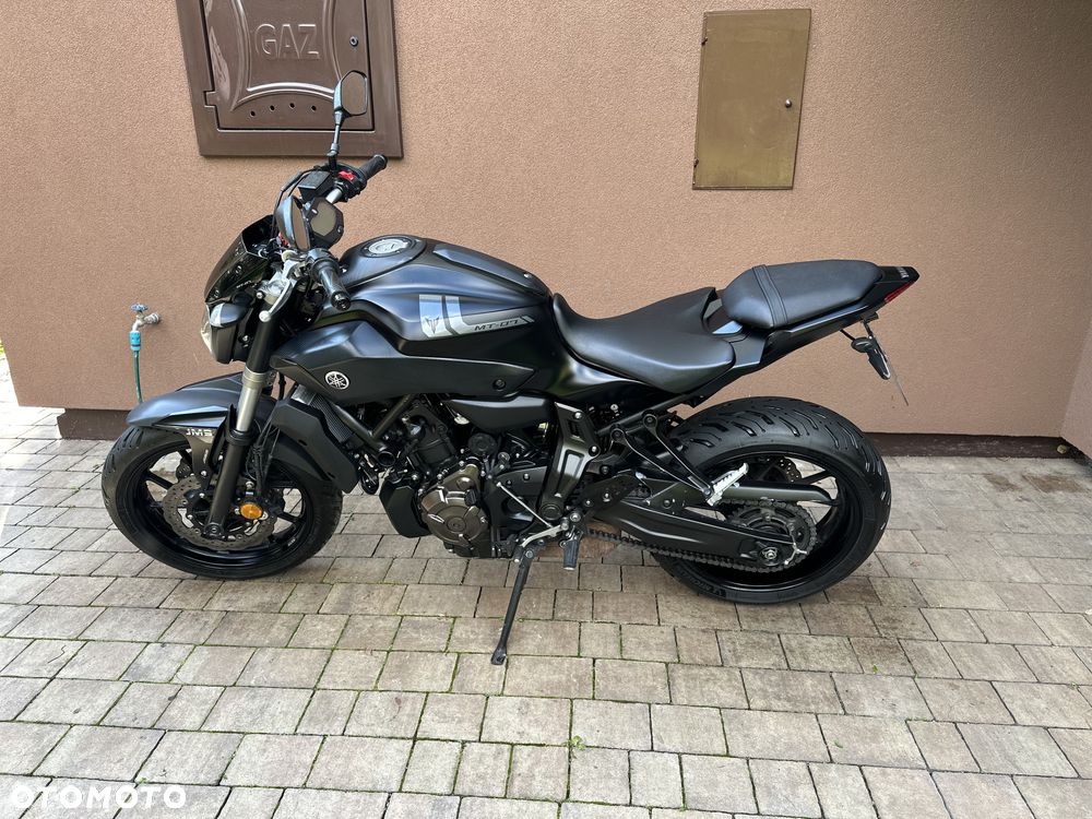 Yamaha MT - 22
