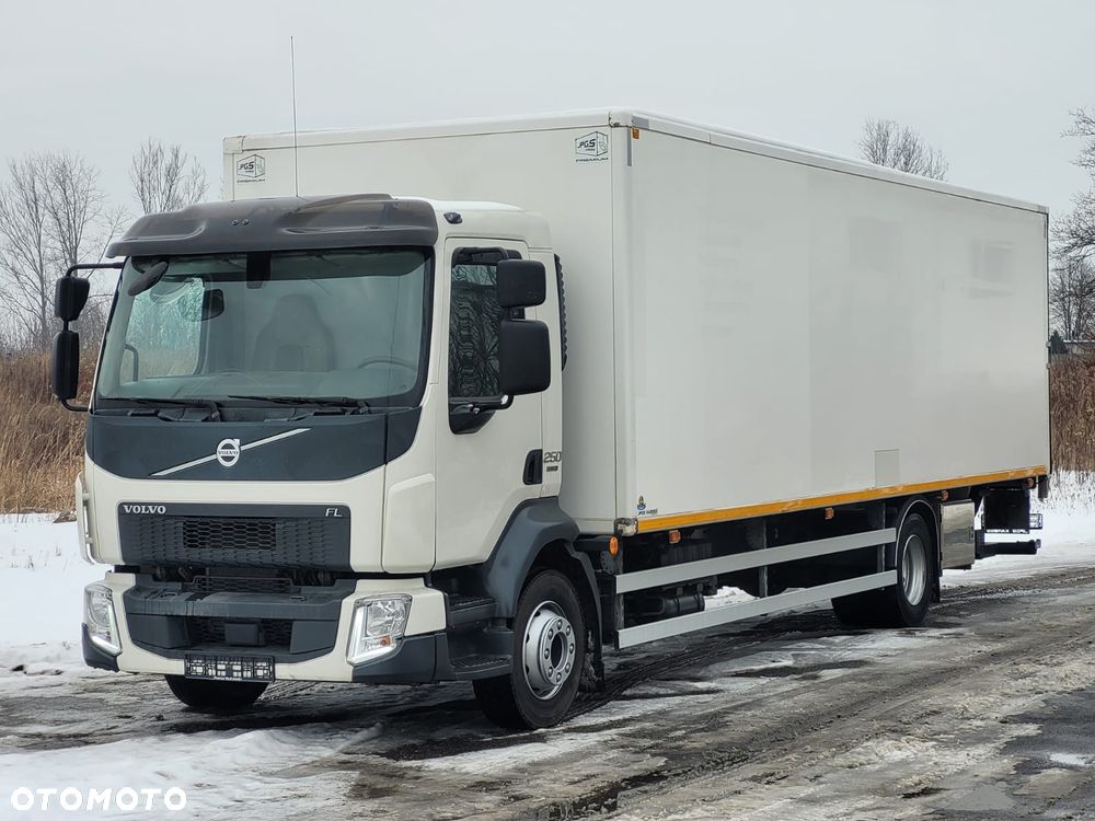 Volvo FL 250 - 15