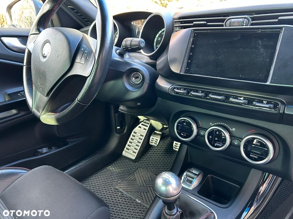 Alfa Romeo Giulietta - 13