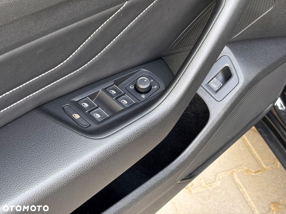 Volkswagen Arteon 2.0 TDI 4Motion R-Line DSG - 14