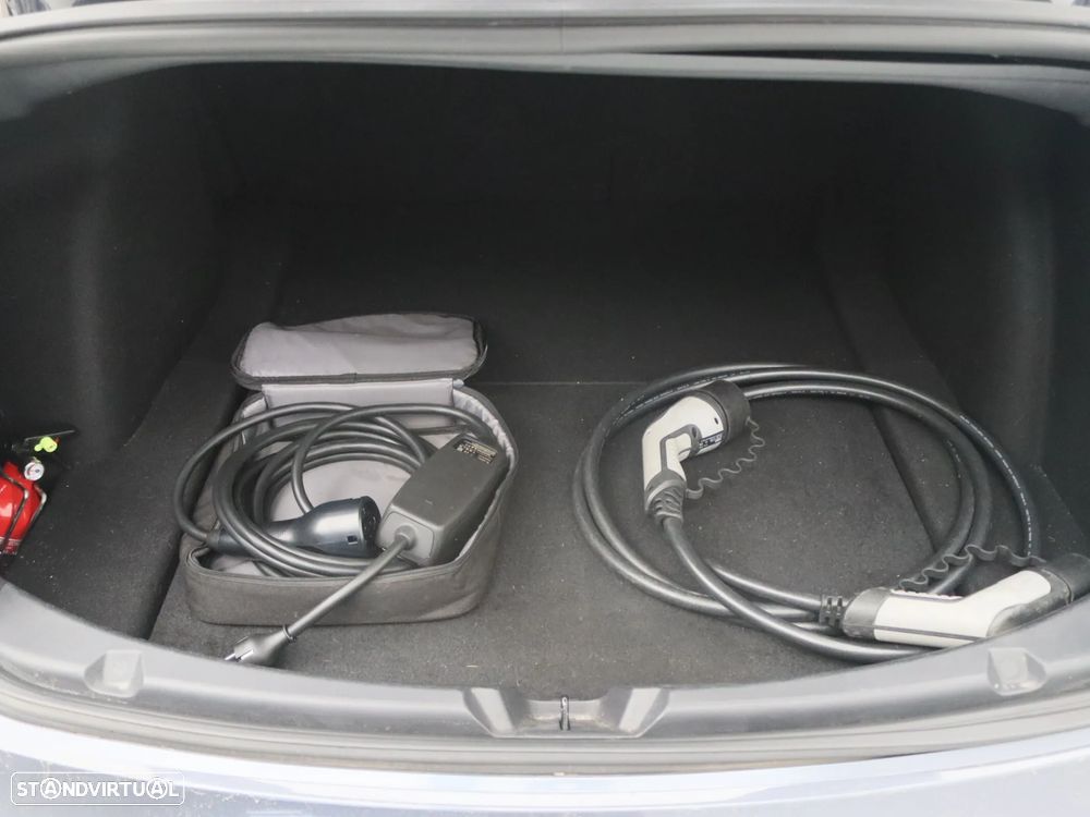 Tesla Model 3 Long-Range Dual Motor AWD - 23