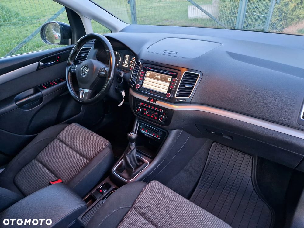 Volkswagen Sharan 2.0 TDI 4MOTION Blue Motion Life - 10