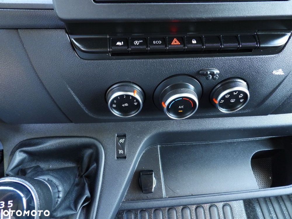 Renault MASTER  PLANDEKA 10 PALET WEBASTO TEMPOMAT LEDY PNEUMATYKA KLIMATYZACJA  165KM - 35
