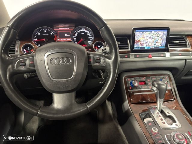 Audi A8 3.0 TDi V6 quattro Tiptronic - 24