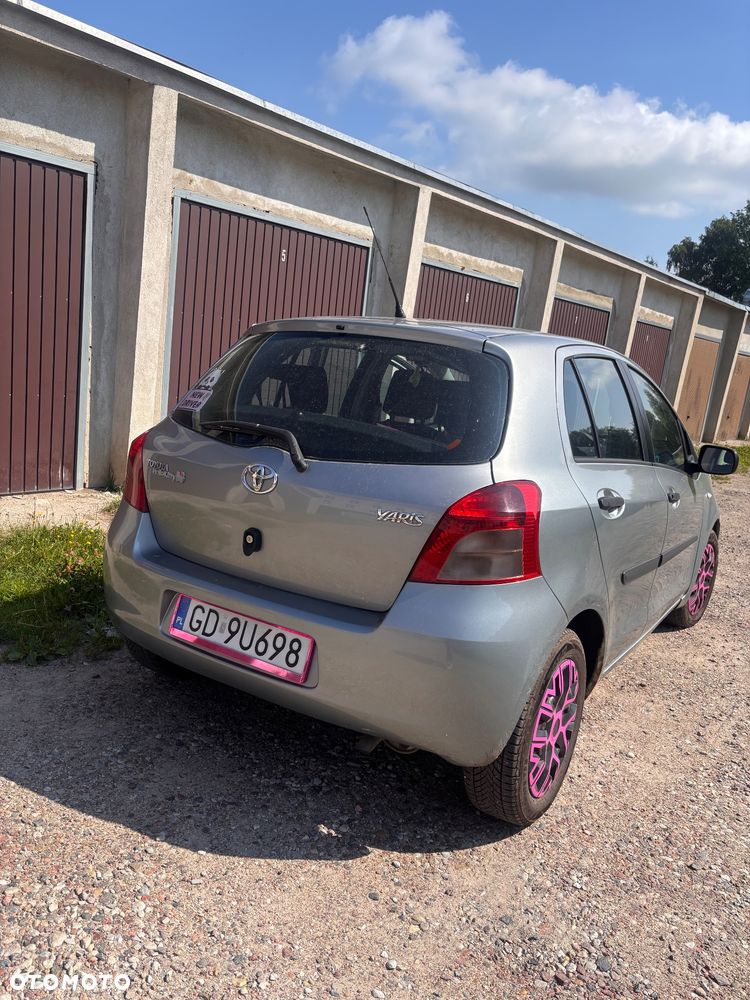 Toyota Yaris 1.3 Terra - 7