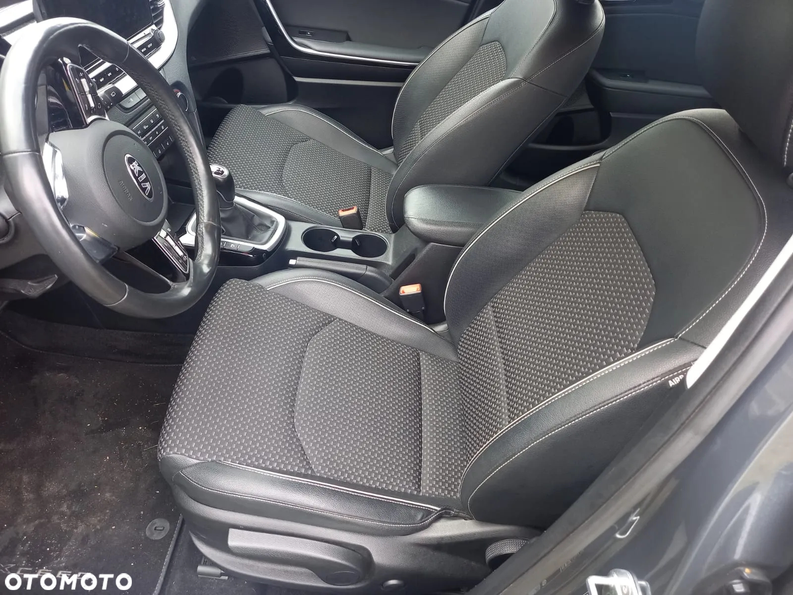 Kia XCeed 1.4 T-GDI OPF JBL SOUND EDITION - 13