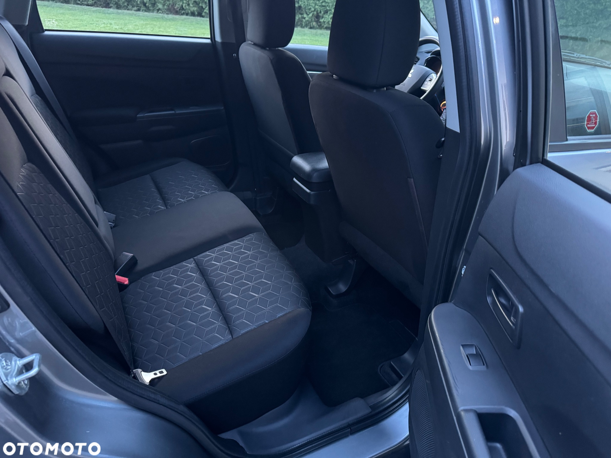 Mitsubishi ASX 2.0 4WD CVT Intro Edition+ - 27