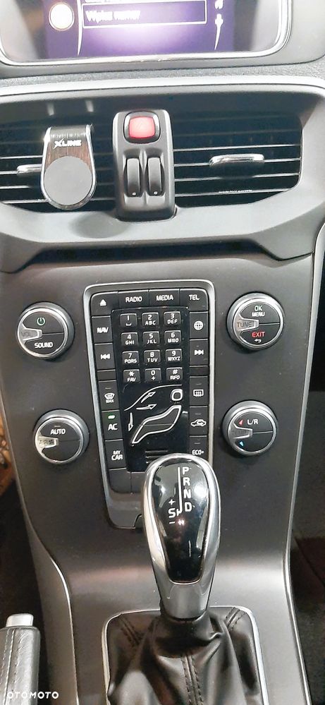 Volvo V40 D3 Drive-E SCR Momentum - 17