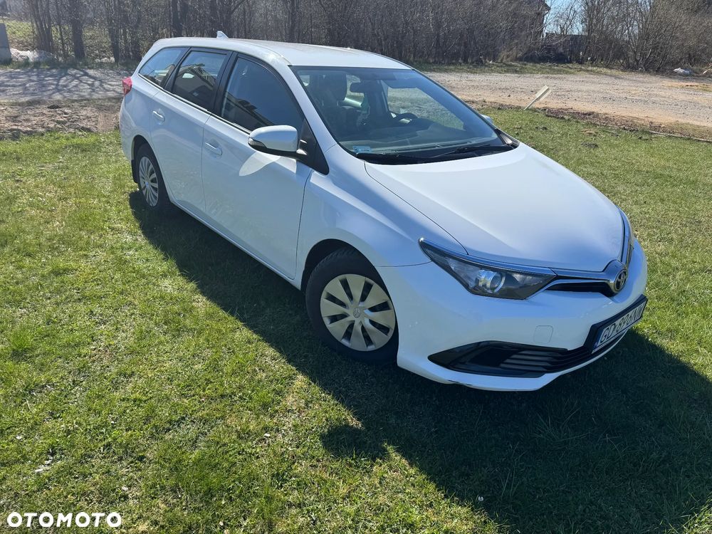 Toyota Auris 1.4 D-4D Active - 5