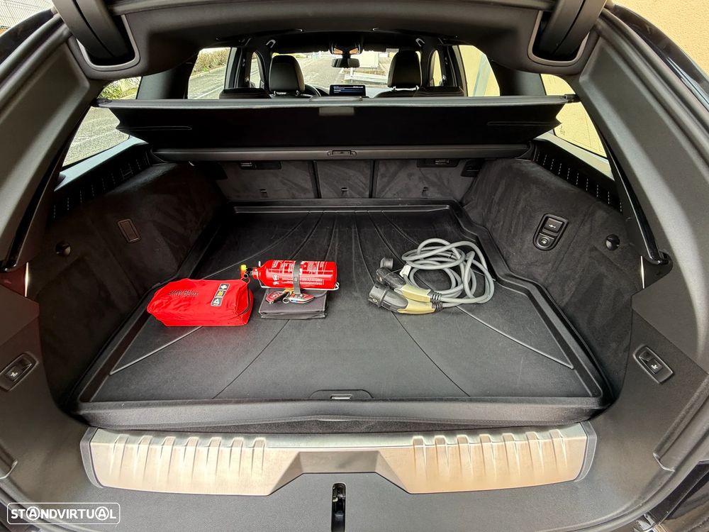 BMW 530 e Pack Desportivo M - 46