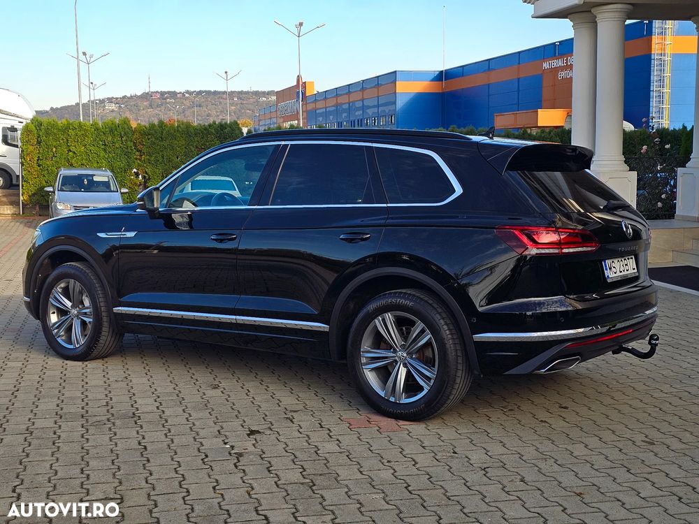 Volkswagen Touareg - 2