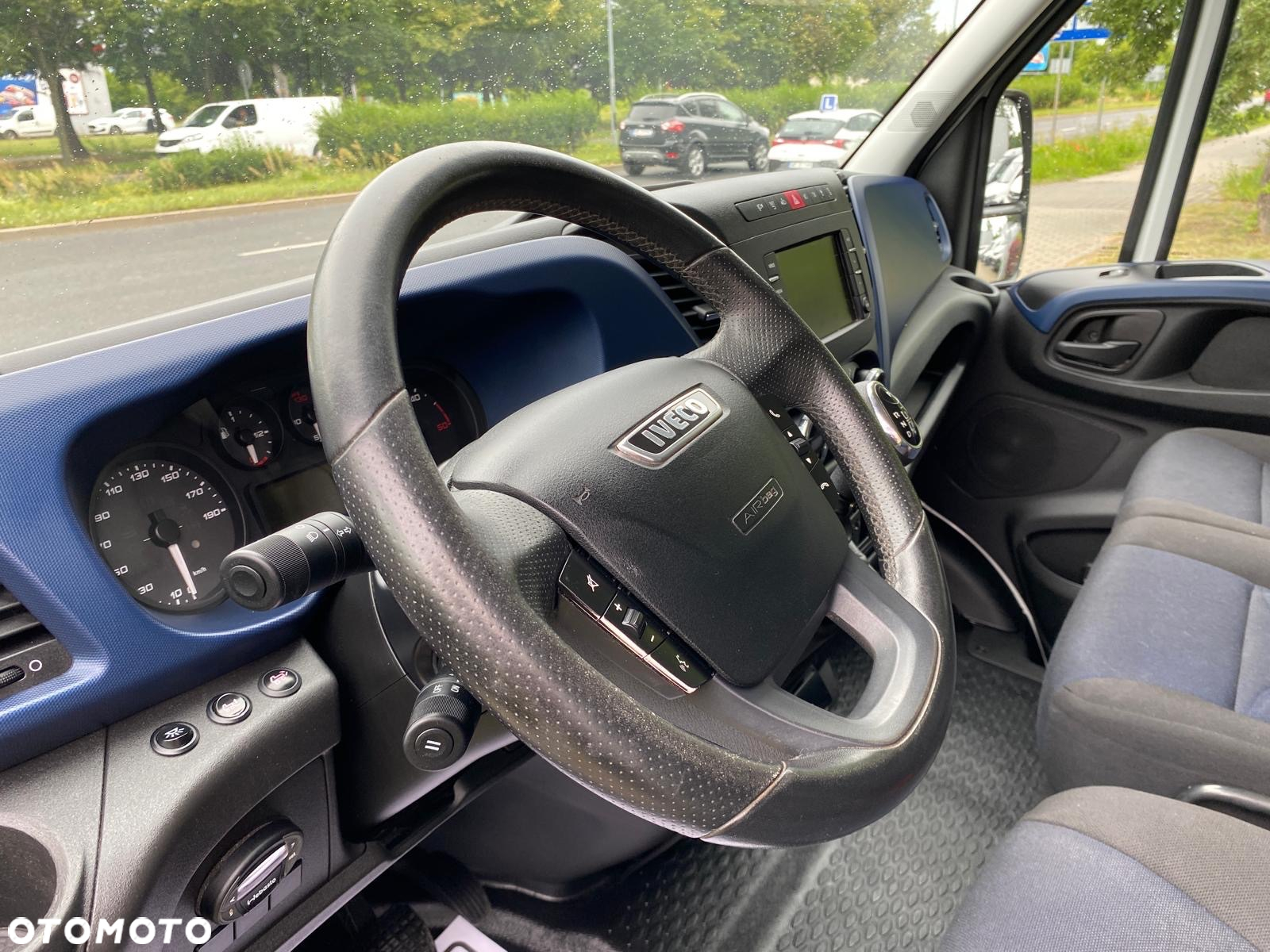 Iveco DAILY 36-160 HI-MATIC CHŁODNIA THERMO KING V300 WINDA ZEPRO - 32