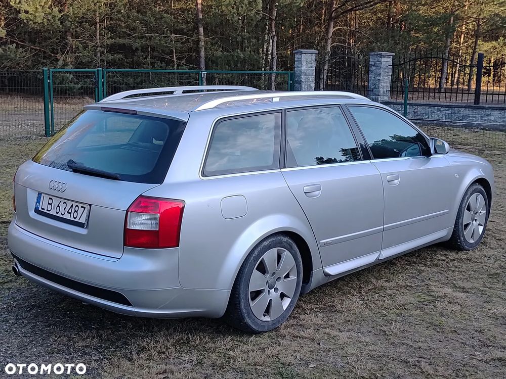 Audi A4 Avant - 16