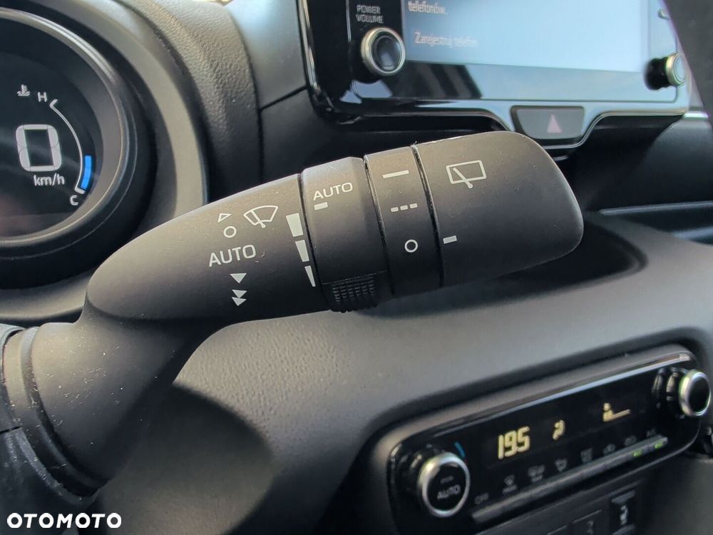 Toyota Yaris Hybrid 1.5 Comfort - 12