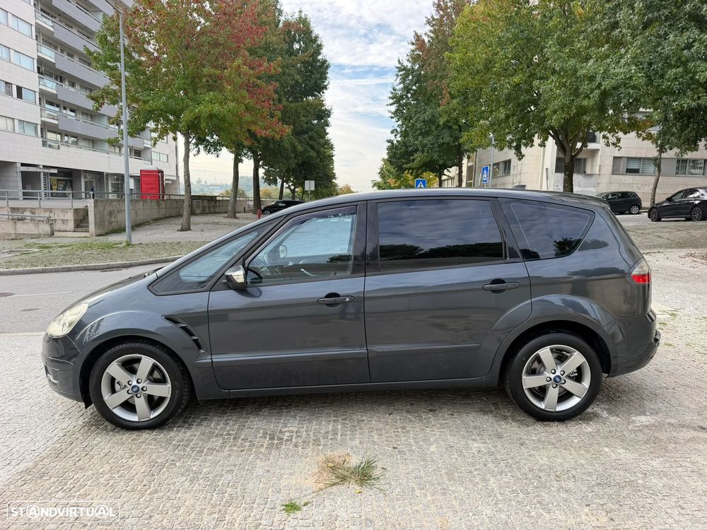 Ford S-Max 1.8 TDCi Titanium 7L - 28