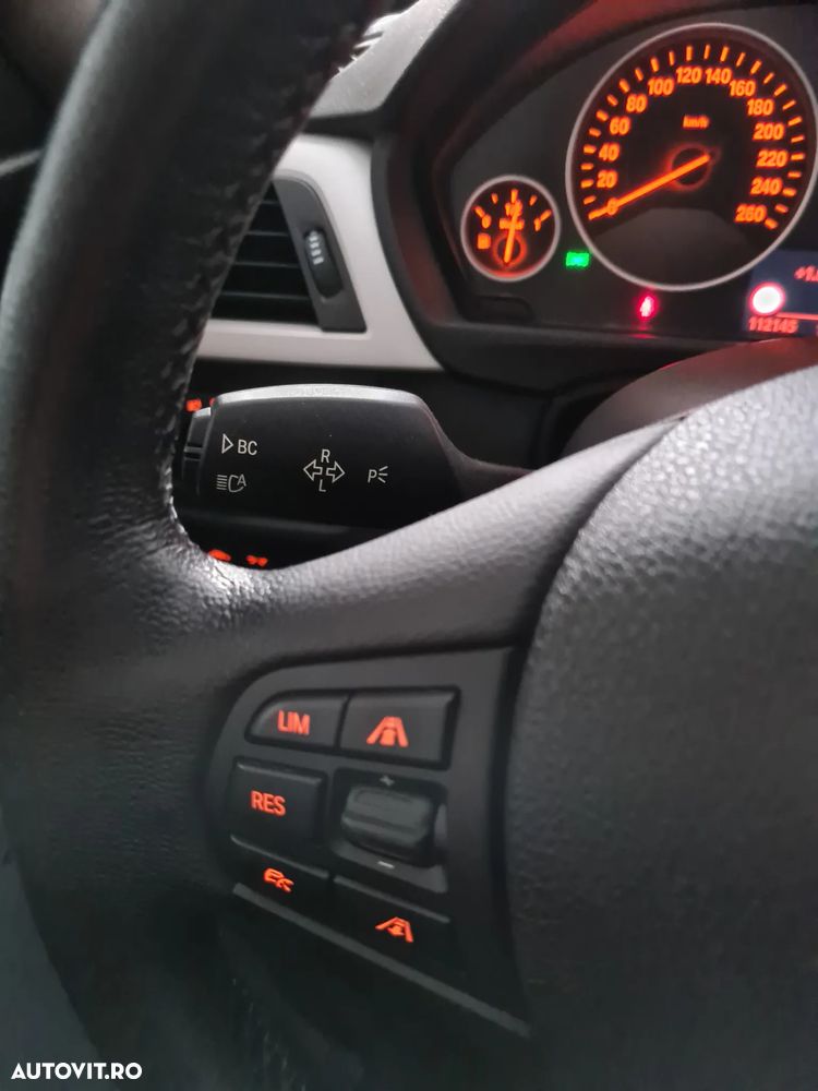 BMW Seria 3 320d Aut. - 9