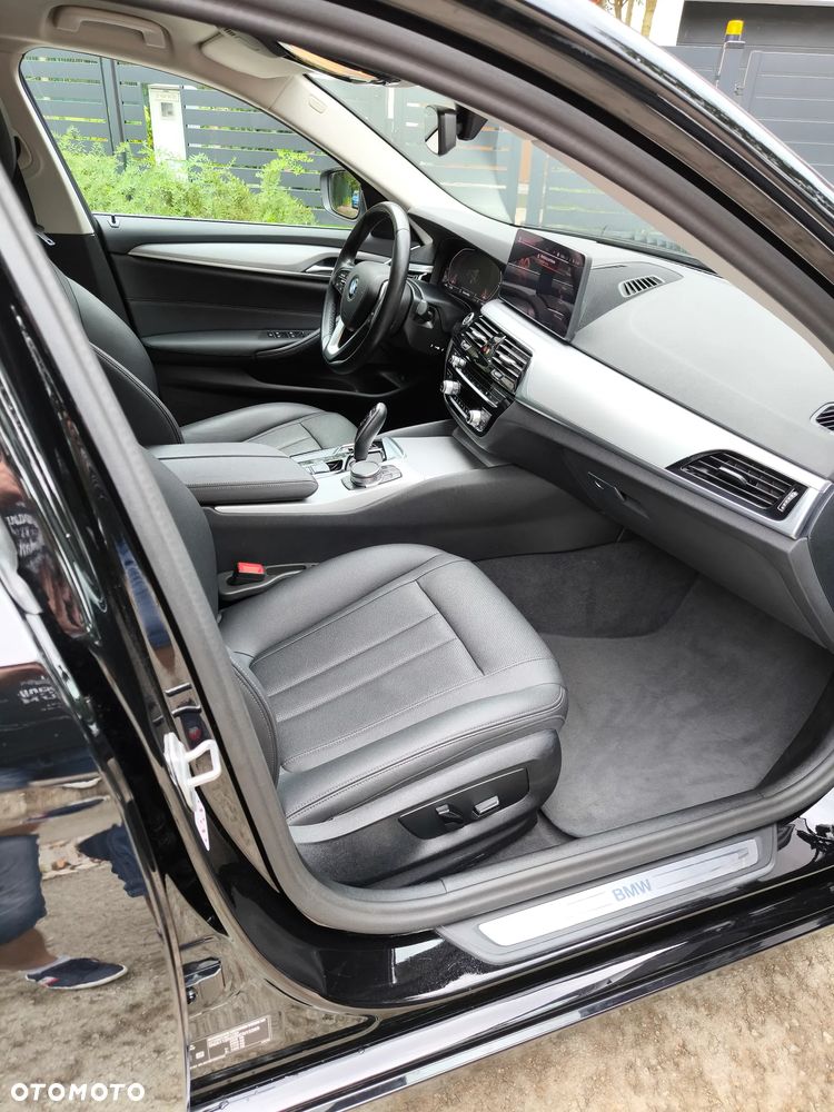 BMW Seria 5 - 25