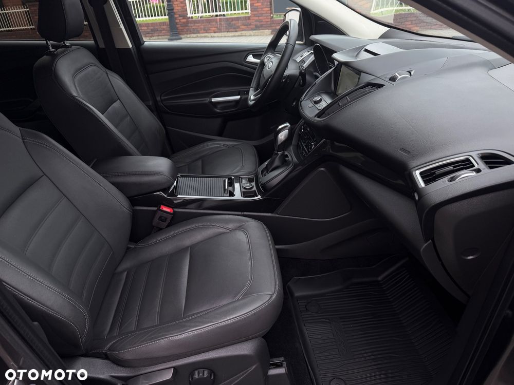 Ford Kuga 1.5 EcoBoost AWD Titanium ASS - 19
