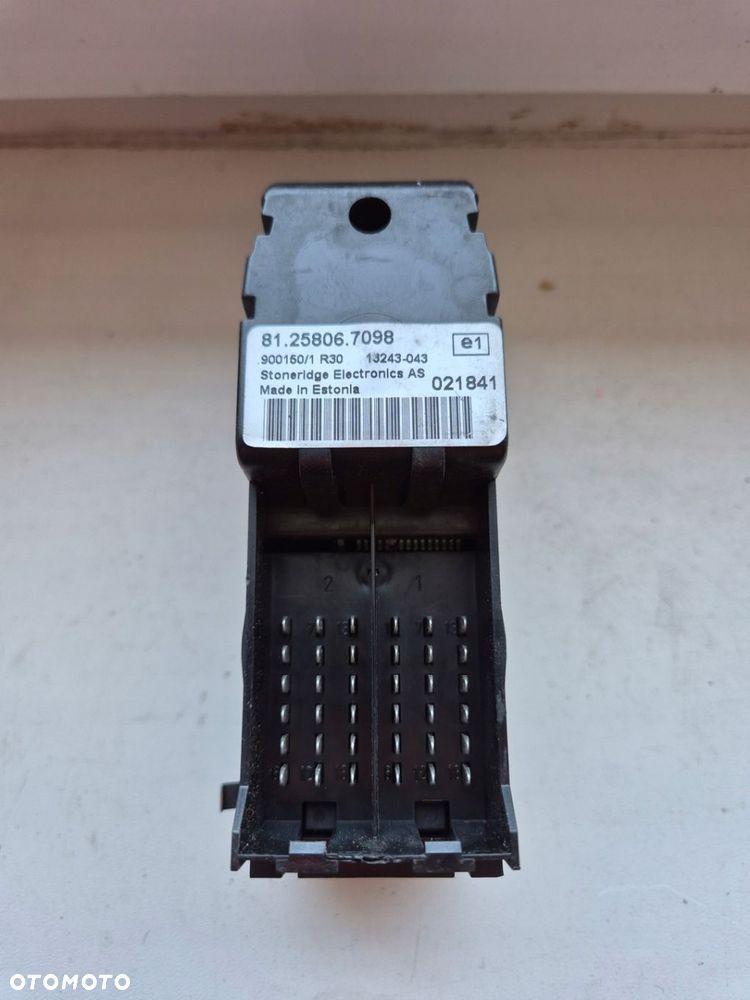 PANEL STEROWNIK STEROWANIA SZYBY SZYB LUSTEREK LEWY MAN TGA TGL TGM - 2