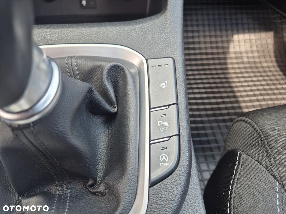 Hyundai i30 1.4 T-GDI Intro Edition - 22