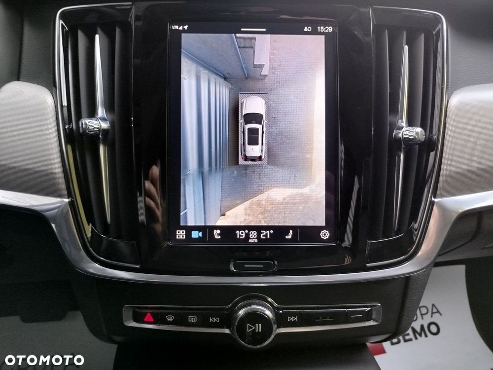 Volvo V90 Cross Country B6 B AWD Ultimate - 19