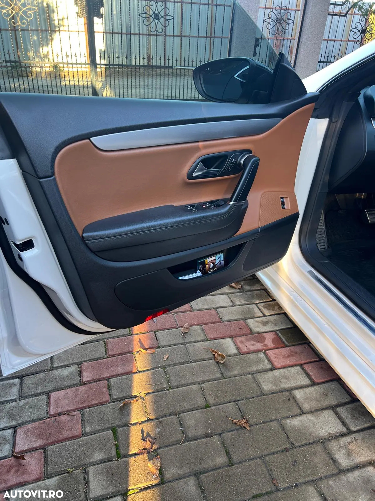 Volkswagen Passat - 12