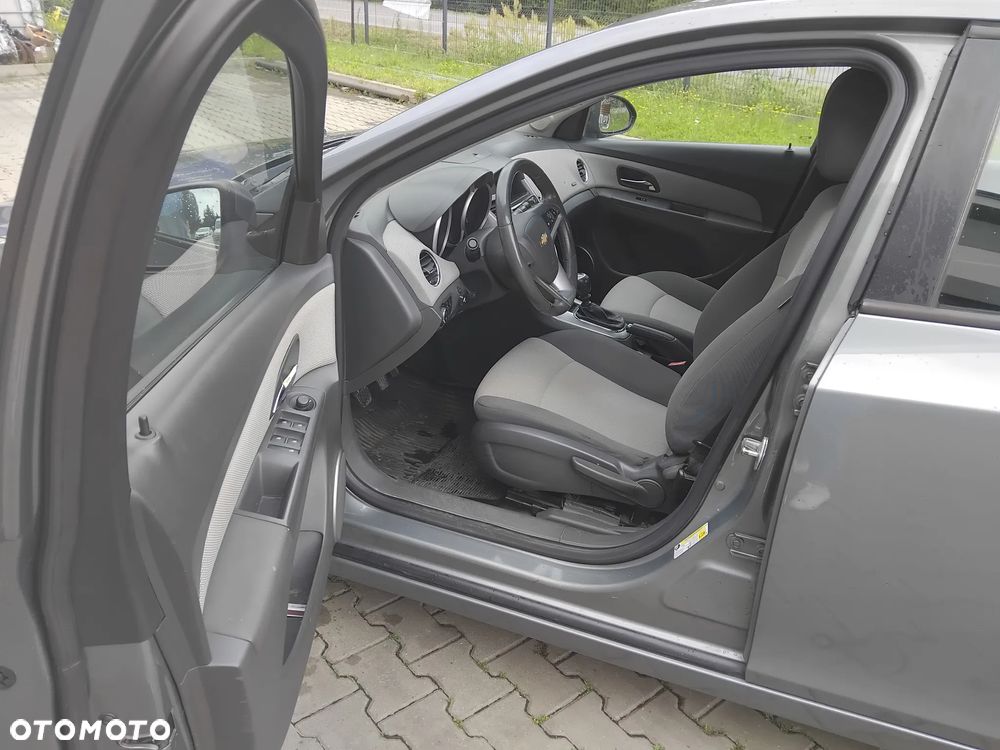 Chevrolet Cruze - 5