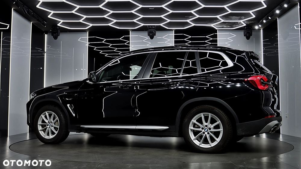 BMW X3 xDrive30e Luxury Line - 4