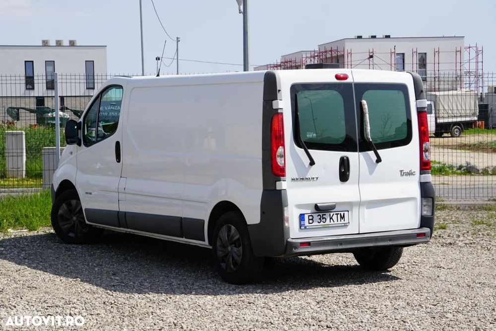 Renault Trafic - 4