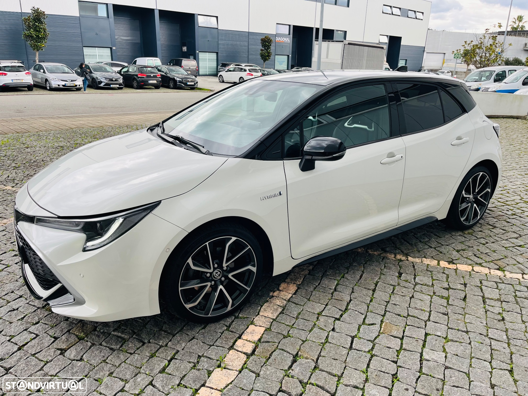 Toyota Corolla 2.0 Hybrid Luxury Black - 9