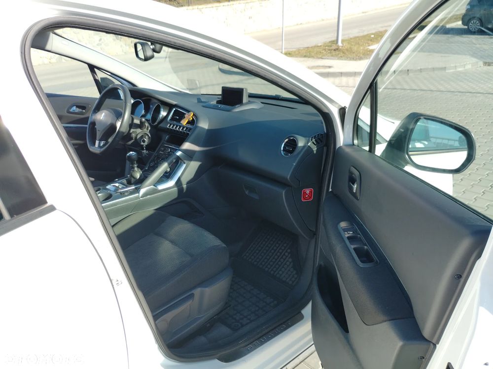 Peugeot 3008 1.6 HDi Premium - 7