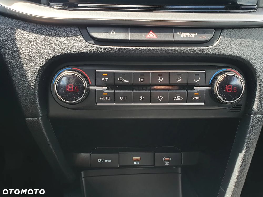 Kia Ceed 1.5 T-GDI M - 38
