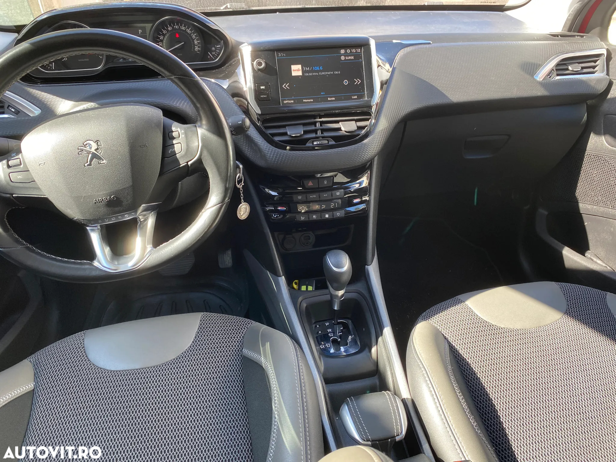 Peugeot 2008 - 3