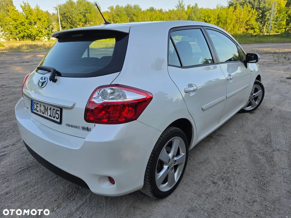 Toyota Auris - 23