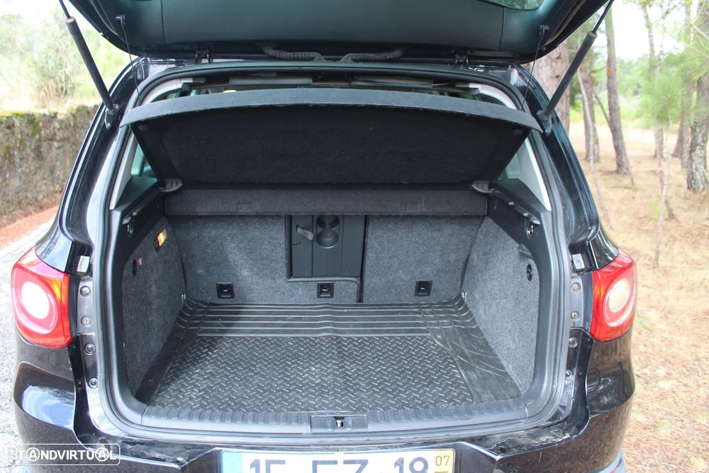 VW Tiguan 2.0 TDI Sport 4Motion - 8