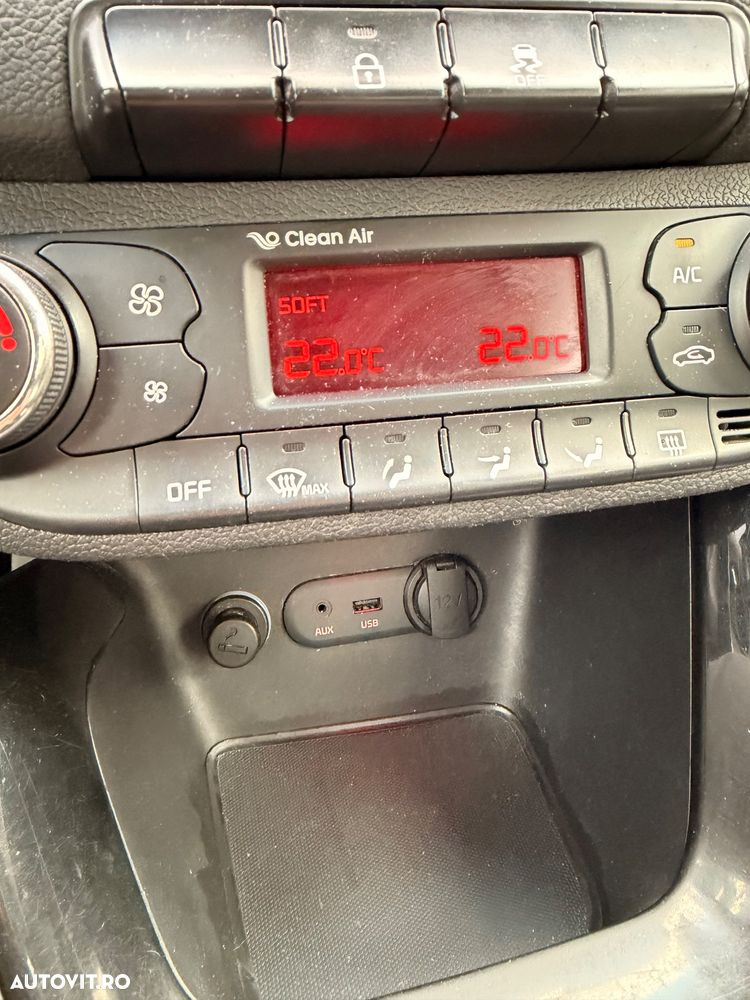 Kia Ceed 1.4 CRDi 90 SW Vision - 18