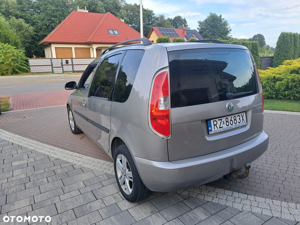 Skoda Roomster 1.4 16V Comfort - 8