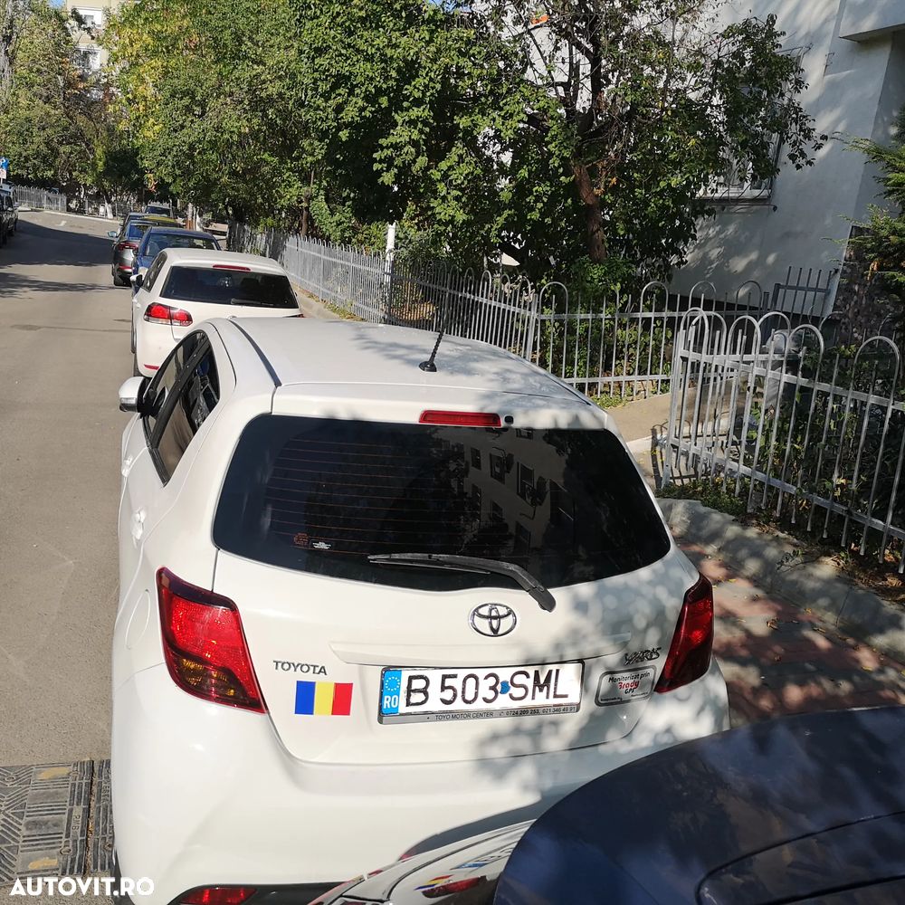 Toyota Yaris 1.3 VVT-i Luna - 2