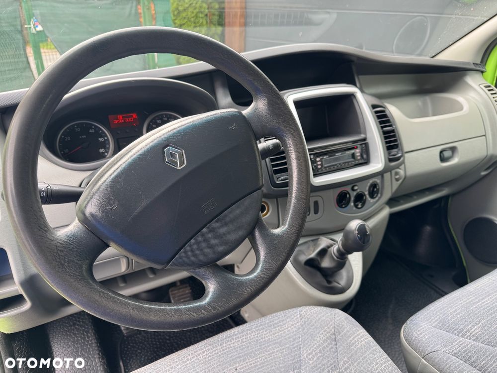 Renault Trafic - 11
