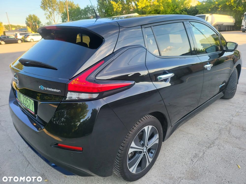 Nissan Leaf 40 kWh TEKNA - 16