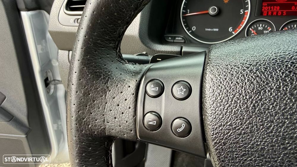 VW Scirocco 2.0 TDI Sport DSG - 32