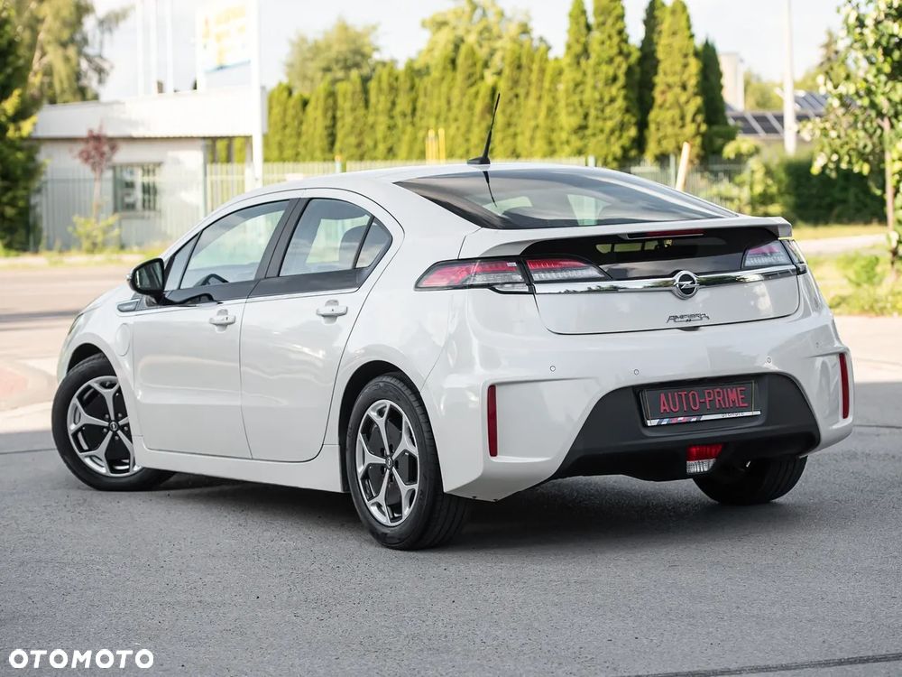 Opel Ampera - 9