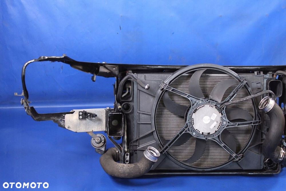 PAS PRZEDNI CHŁODNICE MERCEDES W221 3.0 CDI 06r - 5