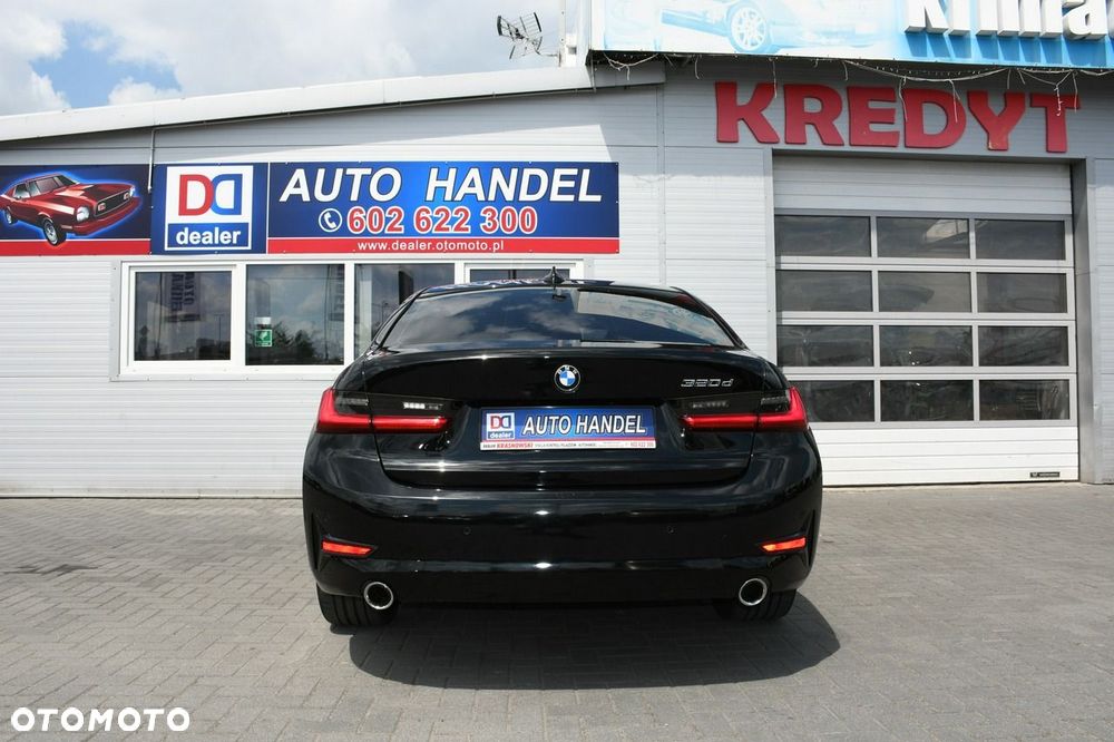 BMW Seria 3 320d mHEV - 15